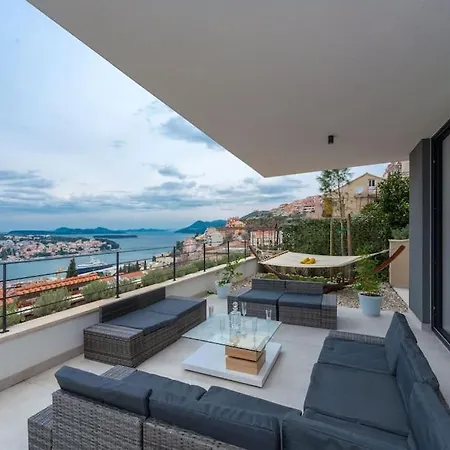 Apartmán Sunset View, Garden,taxioldtown5min,free Garage, Voucher For Yacht Charter