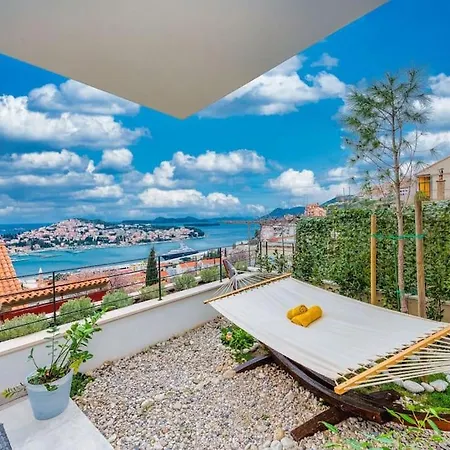 Walking Distance Old Town 120m2,garden,view,garage * Dubrovnik