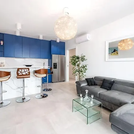 Walking Distance Old Town 120m2,garden,view,garage Apartment Dubrovnik