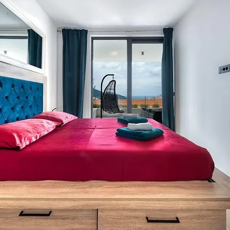 Apartman Sunset View, Garden,taxioldtown5min,free Garage, Voucher For Yacht Charter