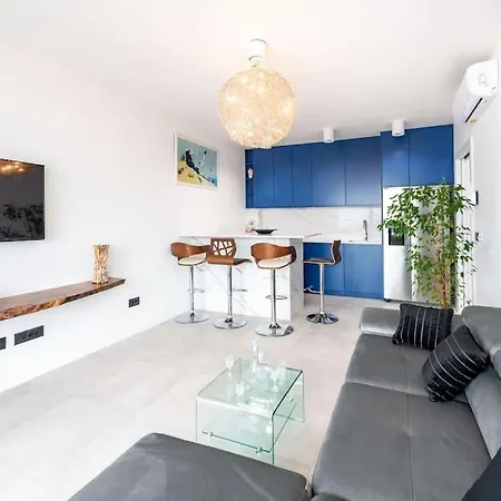 Sunset View, Garden,taxioldtown5min,free Garage, Voucher For Yacht Charter *