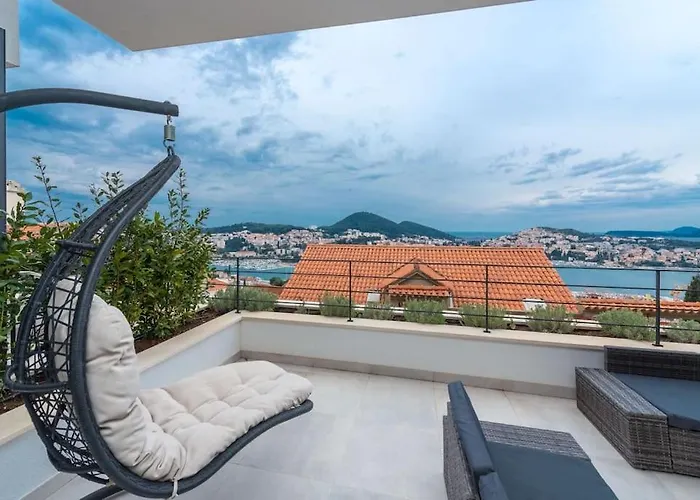 아파트 Sunset View, Garden,taxioldtown5min,free Garage, Voucher For Yacht Charter 두브로브니크