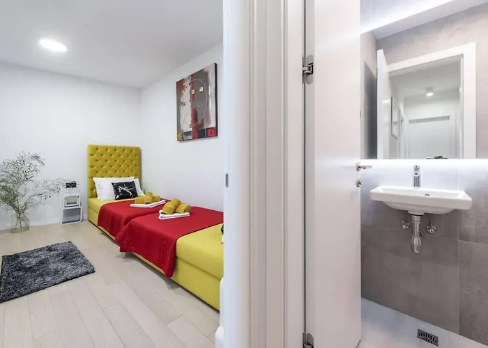 Apartamento Sunset View, Garden,taxioldtown5min,free Garage, Voucher For Yacht Charter
