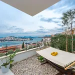 Sunset View, Garden,taxioldtown5min,free Garage, Voucher For Yacht Charter Apartamento *