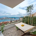Apartman Sunset View, Garden,taxioldtown5min,free Garage, Voucher For Yacht Charter